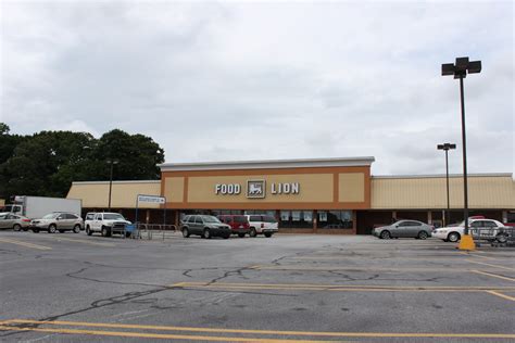 3 Faves for FOOD LION from neighbors in Forest City, NC. Food Lion is your one stop grocery store. Our choice selection of top quality meat, fresh produce & personalized service in the deli/bakery department will fulfill all your grocery needs.